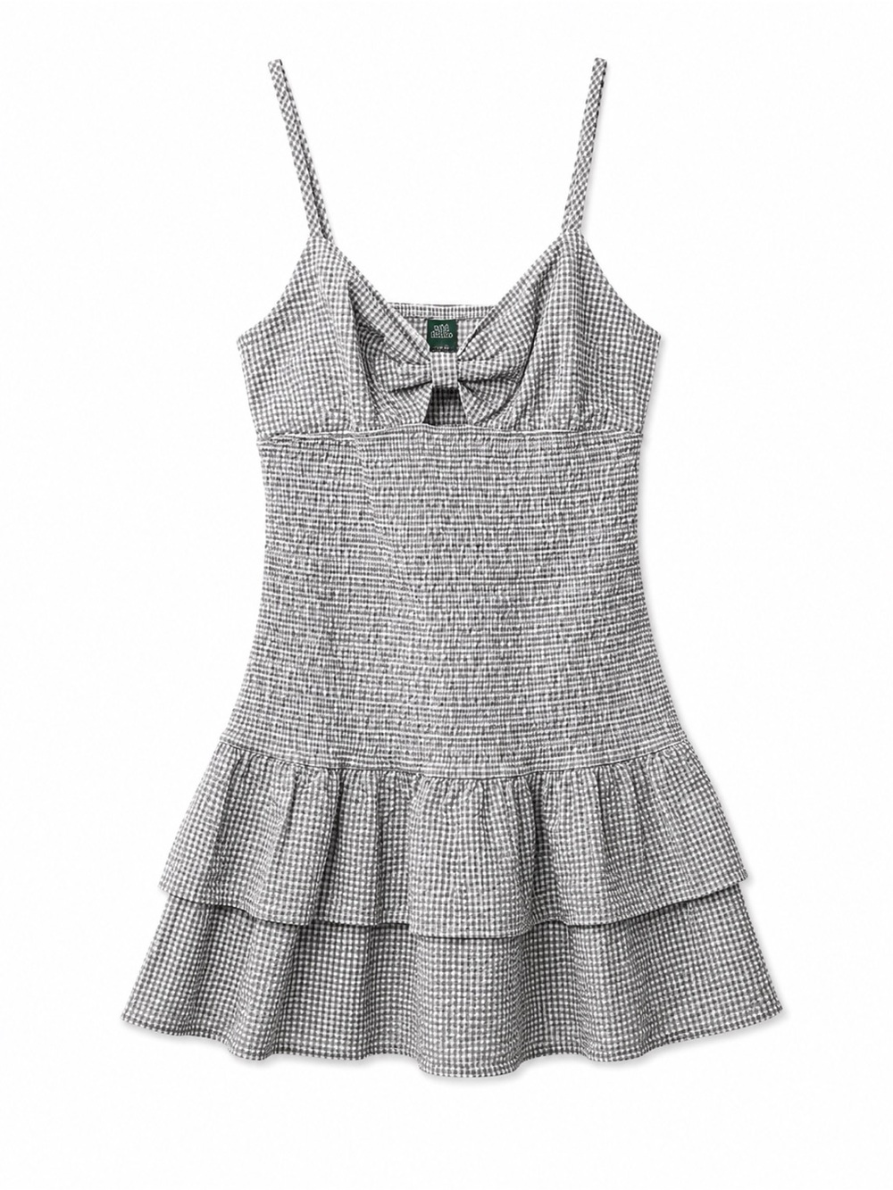 Grey gingham sundress Large spaghetti straps. Fitted bodice and tiered ruffle